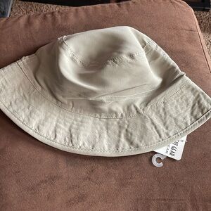 High Desert Gear 58 cm Light Gray Bucket Hat Unisex Set of 2 NWT